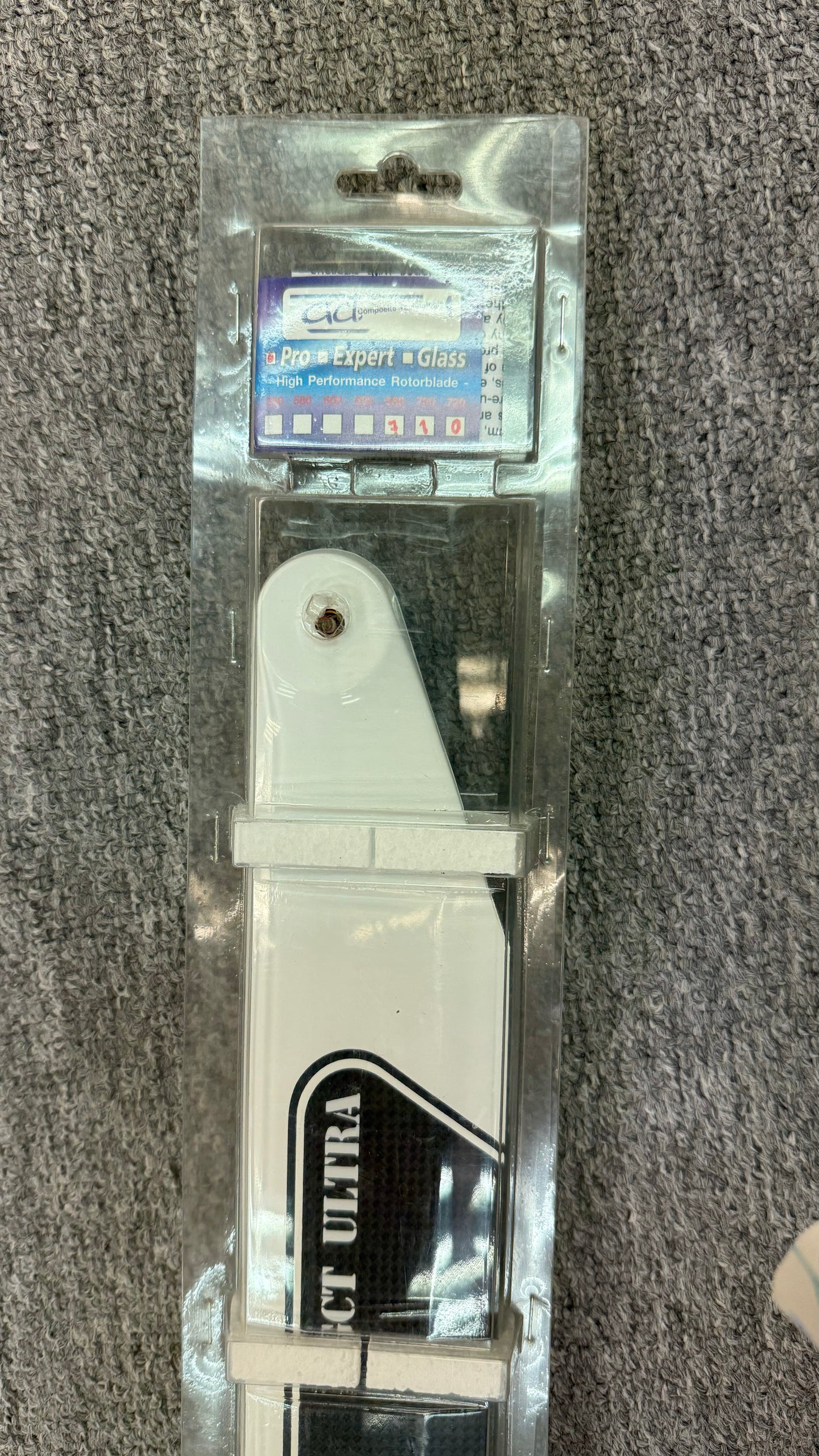 ACT Composite high performance rotorblade, 710mm (free gift for other purchase, shipping fees apply)